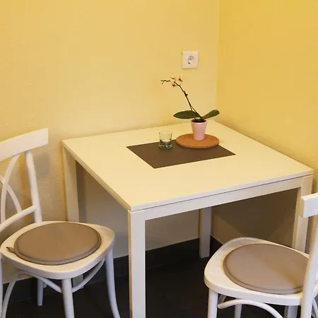 Galeriewohnung In Der Neustadt