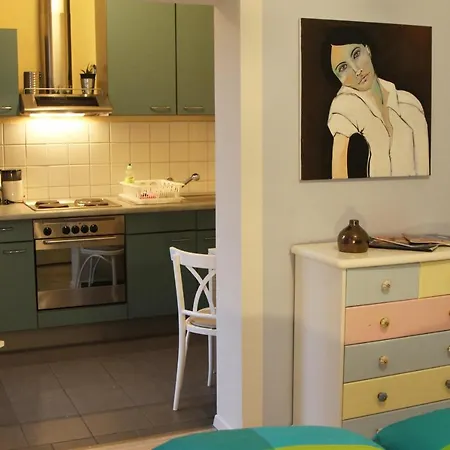 Galeriewohnung In Der Neustadt *